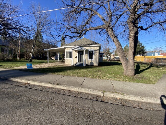 Photo - 259 5th St