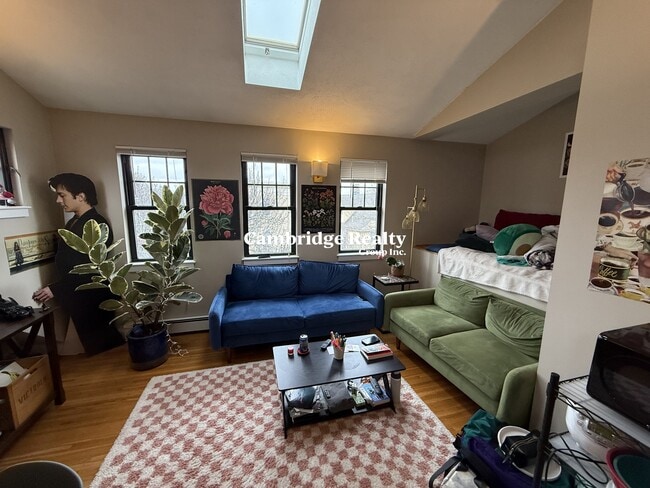 Building Photo - 241 River St Unit 10