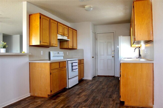 Photo - 4302 Janelle Dr