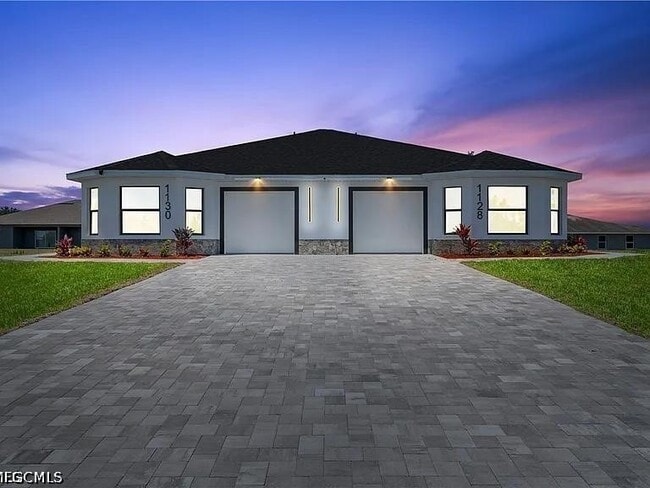 Building Photo - 1130 Graystone Ave