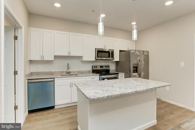 Photo - 1923 Ashland Ave Unidad 303