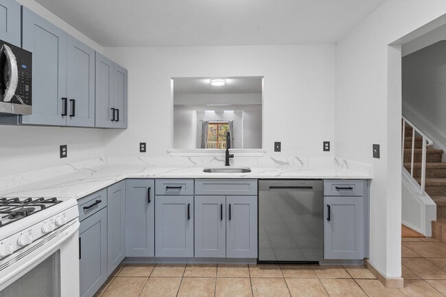 Photo - 14413 Long Green Dr