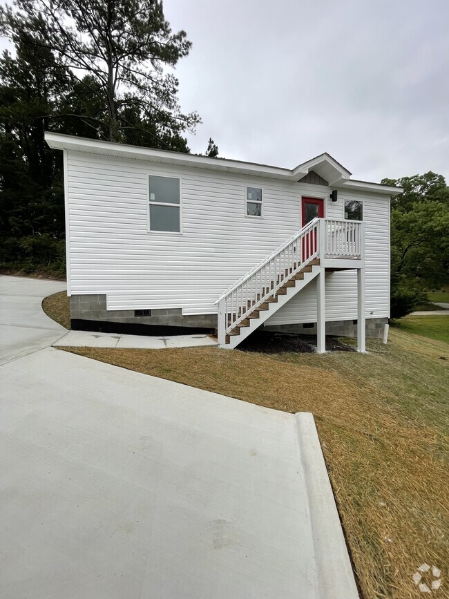 Building Photo - 3707 Wilcox Blvd Rental