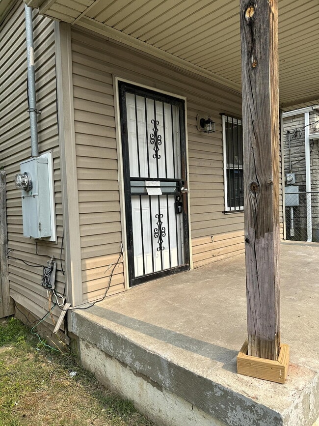 Building Photo - 226 N 26th St Rental