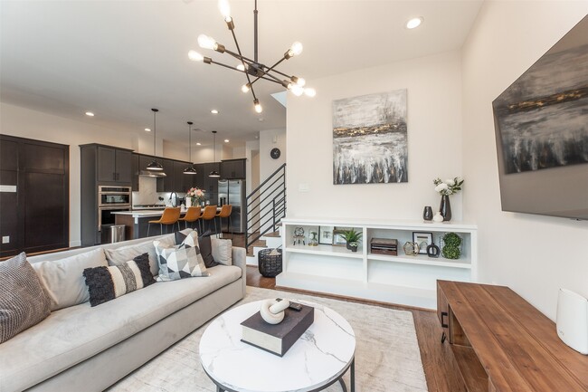 Photo - 605 Middle St