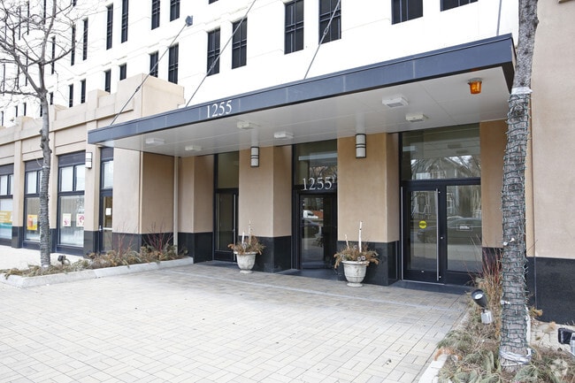 Photo - Vision on State