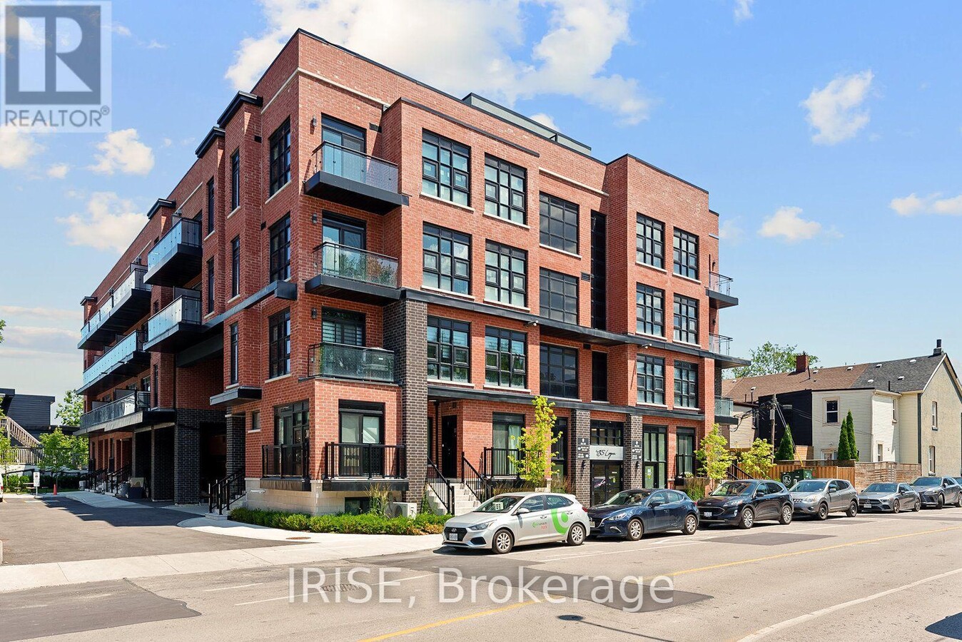 Photo - 485 Logan Ave