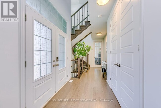 Photo - 1392 Hydrangea Gdns