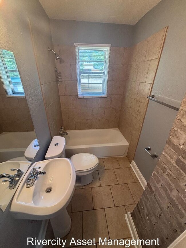 Photo - 1116 N Holmes St