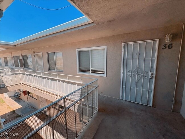 Building Photo - 212 Orland St Unit 36