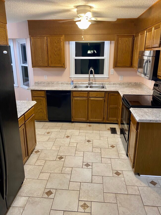 Photo - 26558 Martin Branch Rd