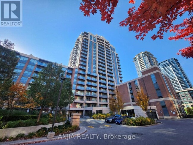 Photo - 18 Uptown Dr Unit 901