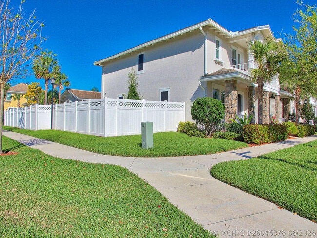 Photo - 2758 Avalon Way