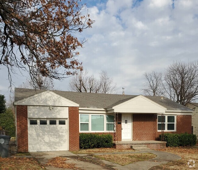 Building Photo - 4031 E 27th St Rental