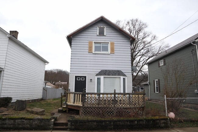 Photo - 504 Underwood Ave