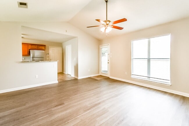 Photo - 7845 Sarah Ann Dr S