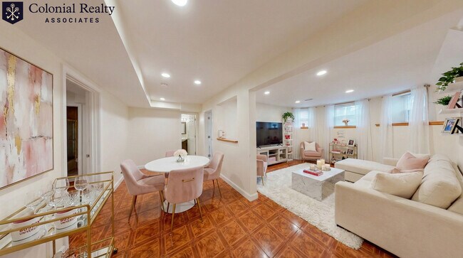 Photo - 73 Thatcher St Unit 2B