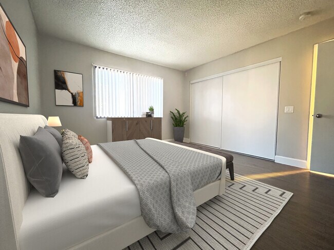 Summit Pointe Apartments