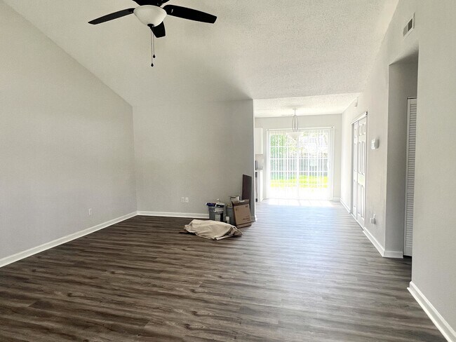 Photo - 4111 Glenshire Way