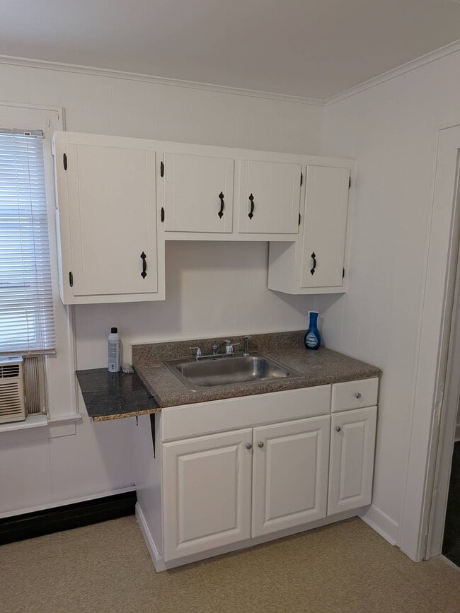 Photo - 42 Quaid Ave