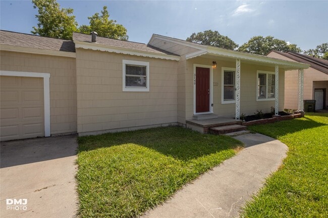 Photo - 3140 Boyd Ave