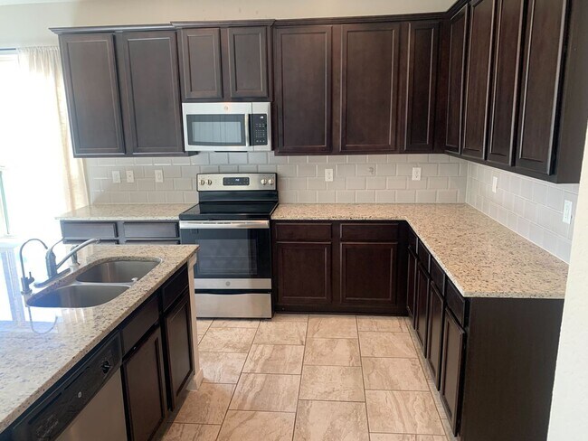 Photo - *COMING SOON* Comfort & Convenience – 2-Story Home with Fenced Backyard!