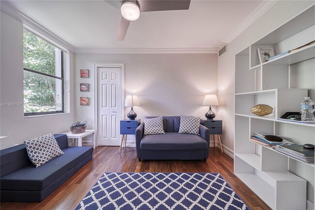 Photo - 2918 Whitehead St