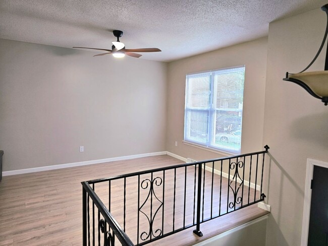 Photo - 5814-5816 NW Walnut Ct Unit 5814