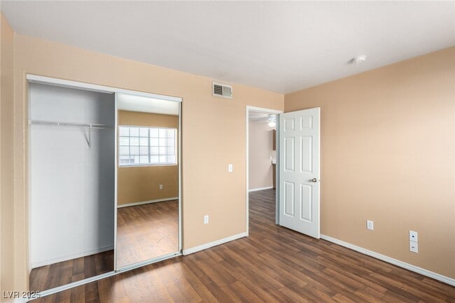 Building Photo - 4730 E Craig Rd Unit 2180 Rental