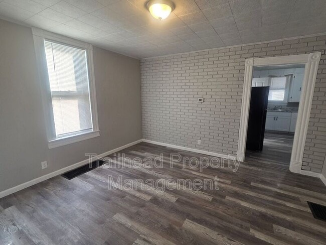 Photo - 1024 Roosevelt Ave