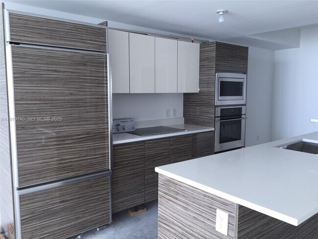 Photo - 460 NE 28th St Unit 3707