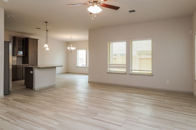 Photo - 7923 Fijian Cypress Dr