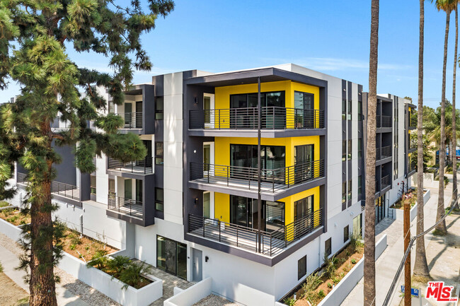 Photo - 6363 Tyrone Ave Apartment