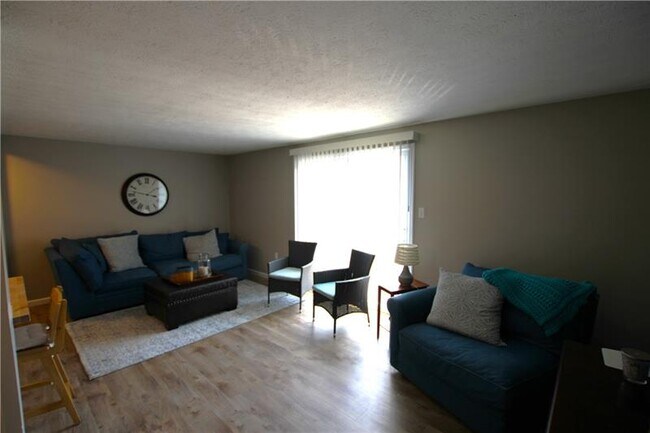 Photo - 609 Bonnie Brae Dr