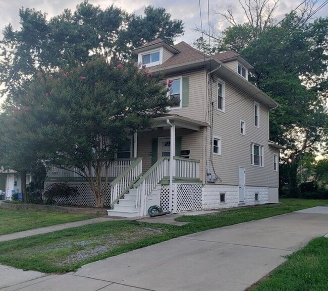 Building Photo - 41 W Clinton Ave Unit 41A Rental