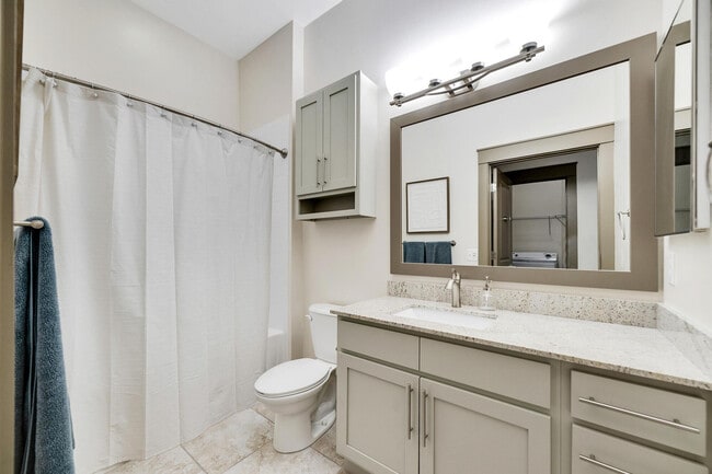 Photo - Varela Westshore Apartments