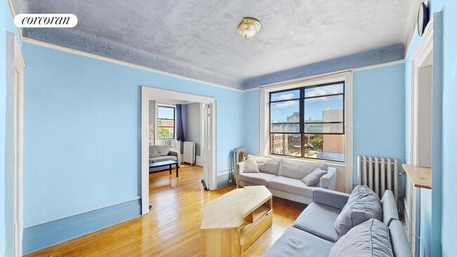 Photo - 31-04 32nd St