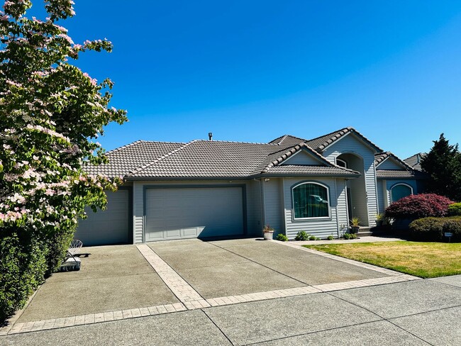 Photo - Stunning Custom Camas Home