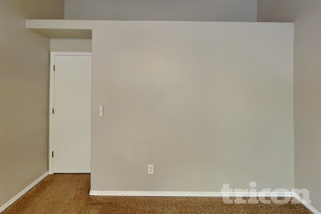 1704 NE 16th Loop