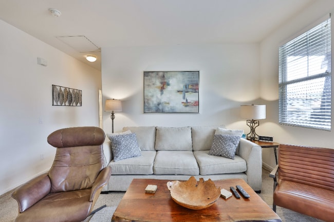 Photo - 16912 Laurel Hill Ln Unit 116