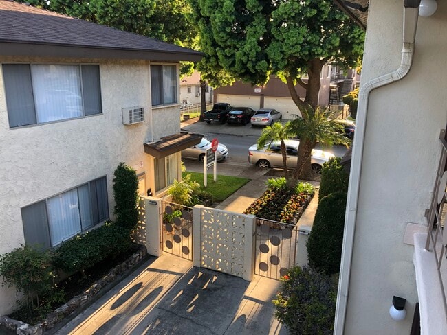 Photo - Royal Village