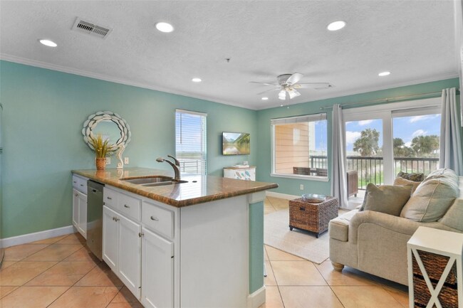 9520 Seawall Blvd