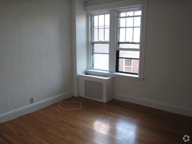 Building Photo - 2021 Commonwealth Ave Unit 9 Rental