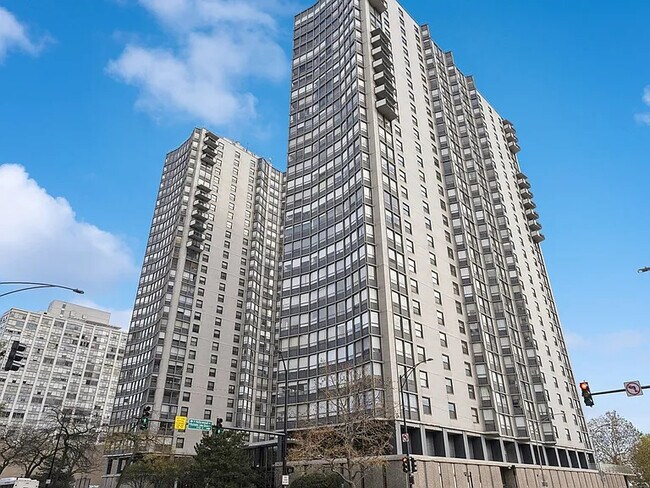 Photo - 5701 N Sheridan Rd Apartamento Unidad 28G