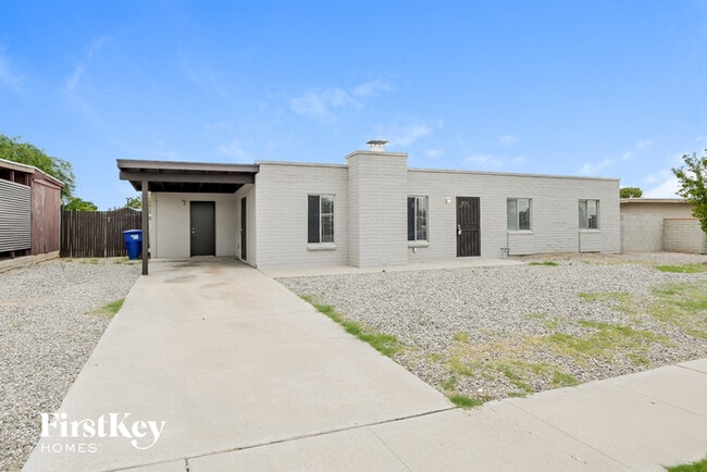 Building Photo - 7322 E Lakeside Dr Rental