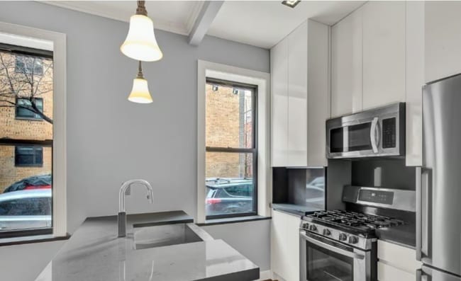 Building Photo - STANTON ST. Rental