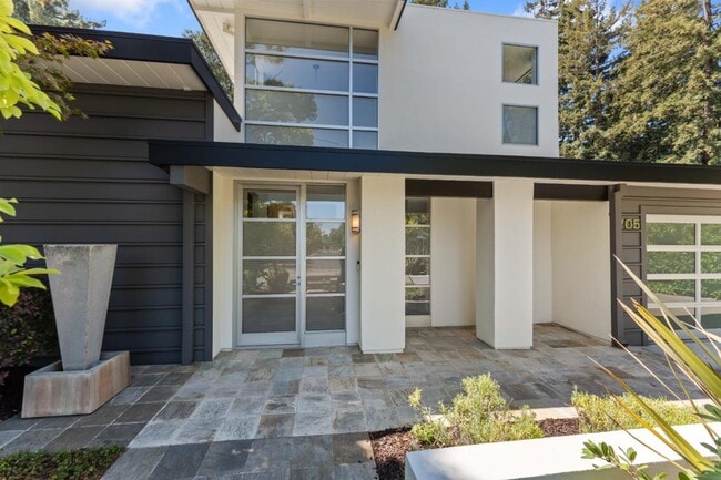 Photo - 705 Evergreen St