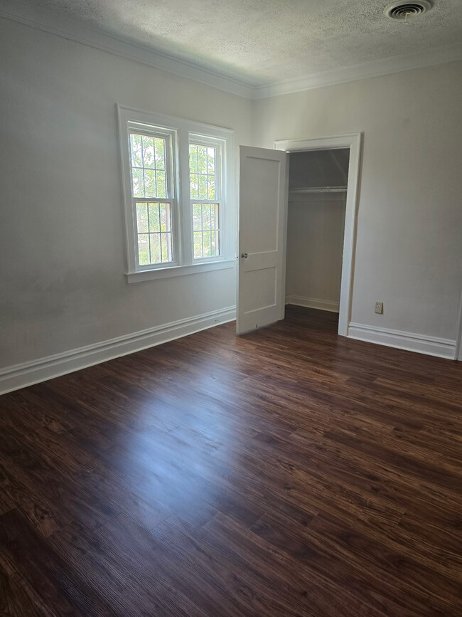 Photo - 1235-1241 Charleston Ave