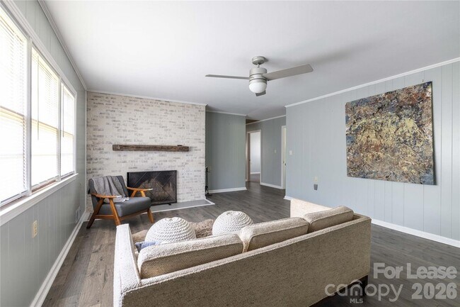 34 Willow St