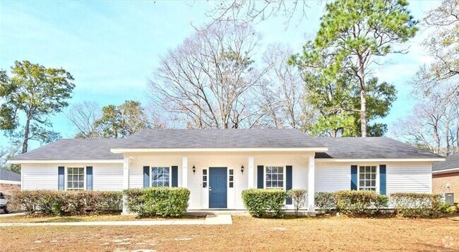 Building Photo - BEAUTY IN POPULAR SMITHFIELD Rental